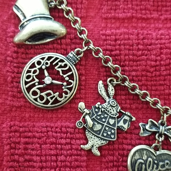 Alice in Wonderland Necklace Miss stone READ LOOK - Picture 4 of 6